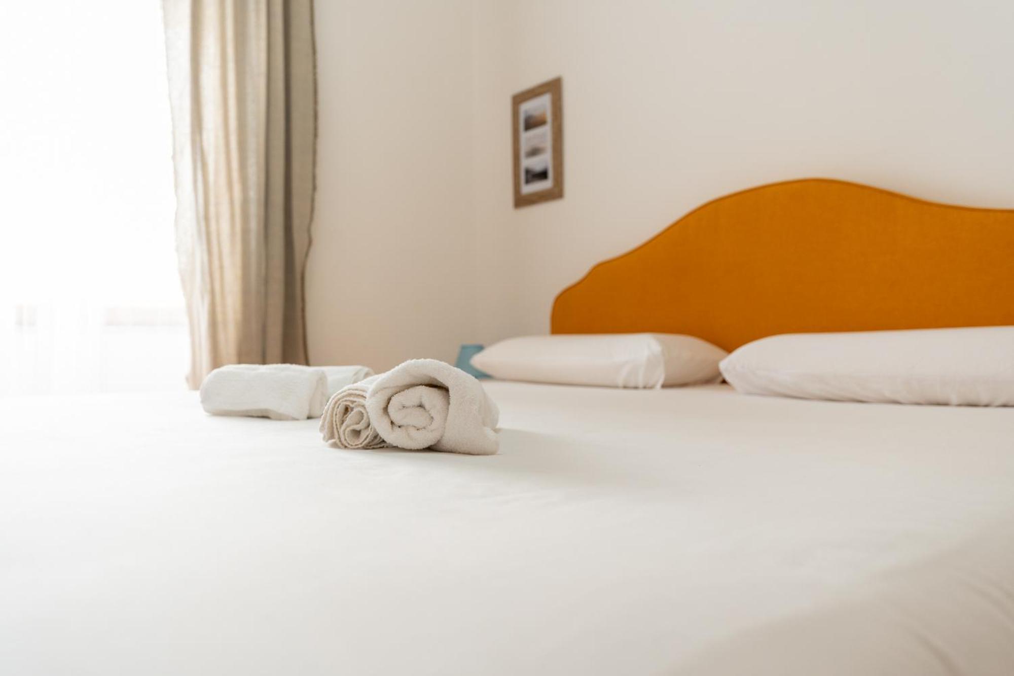 Tombolata Hotel Napoli Bagian luar foto