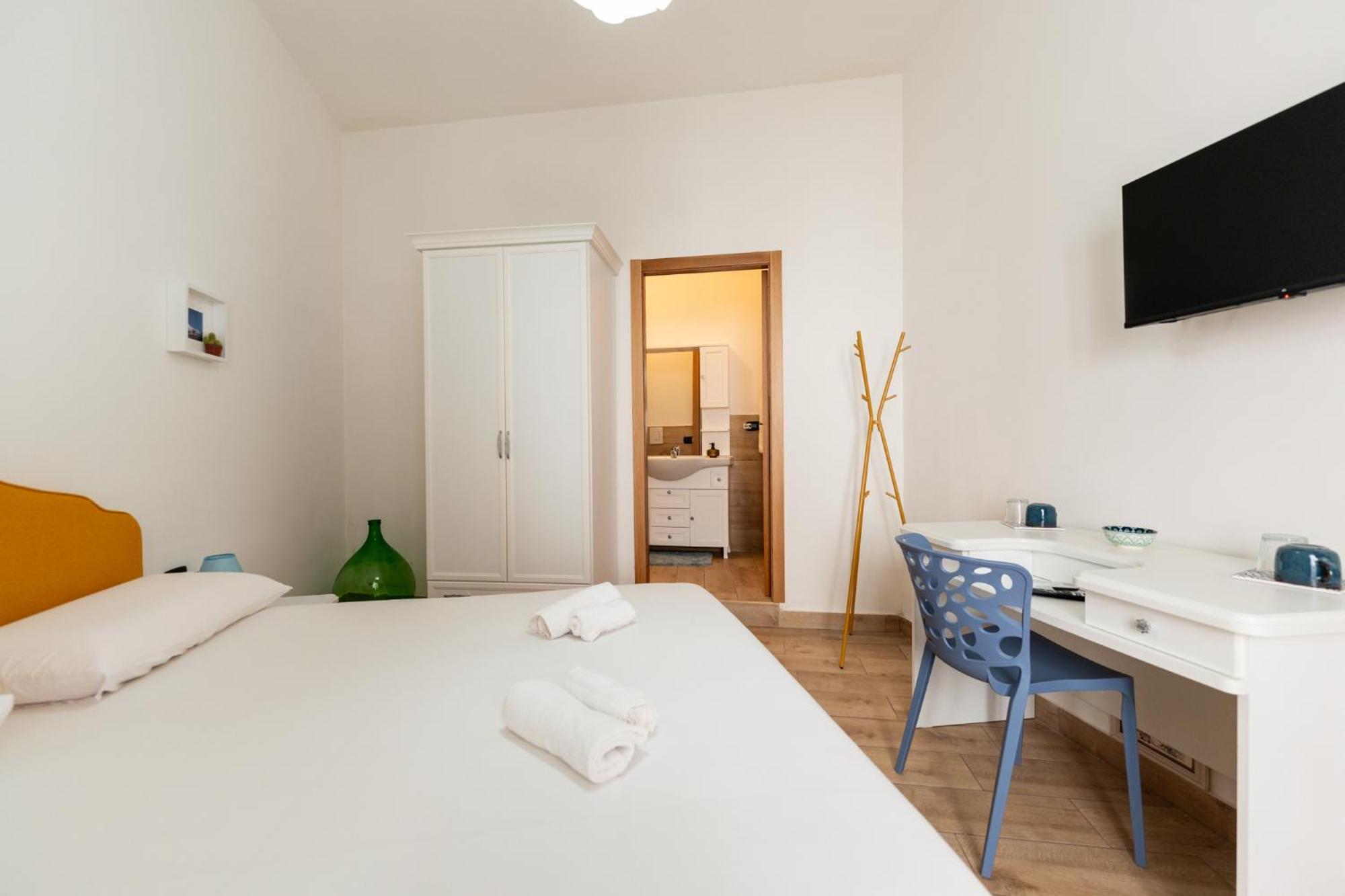Tombolata Hotel Napoli Bagian luar foto