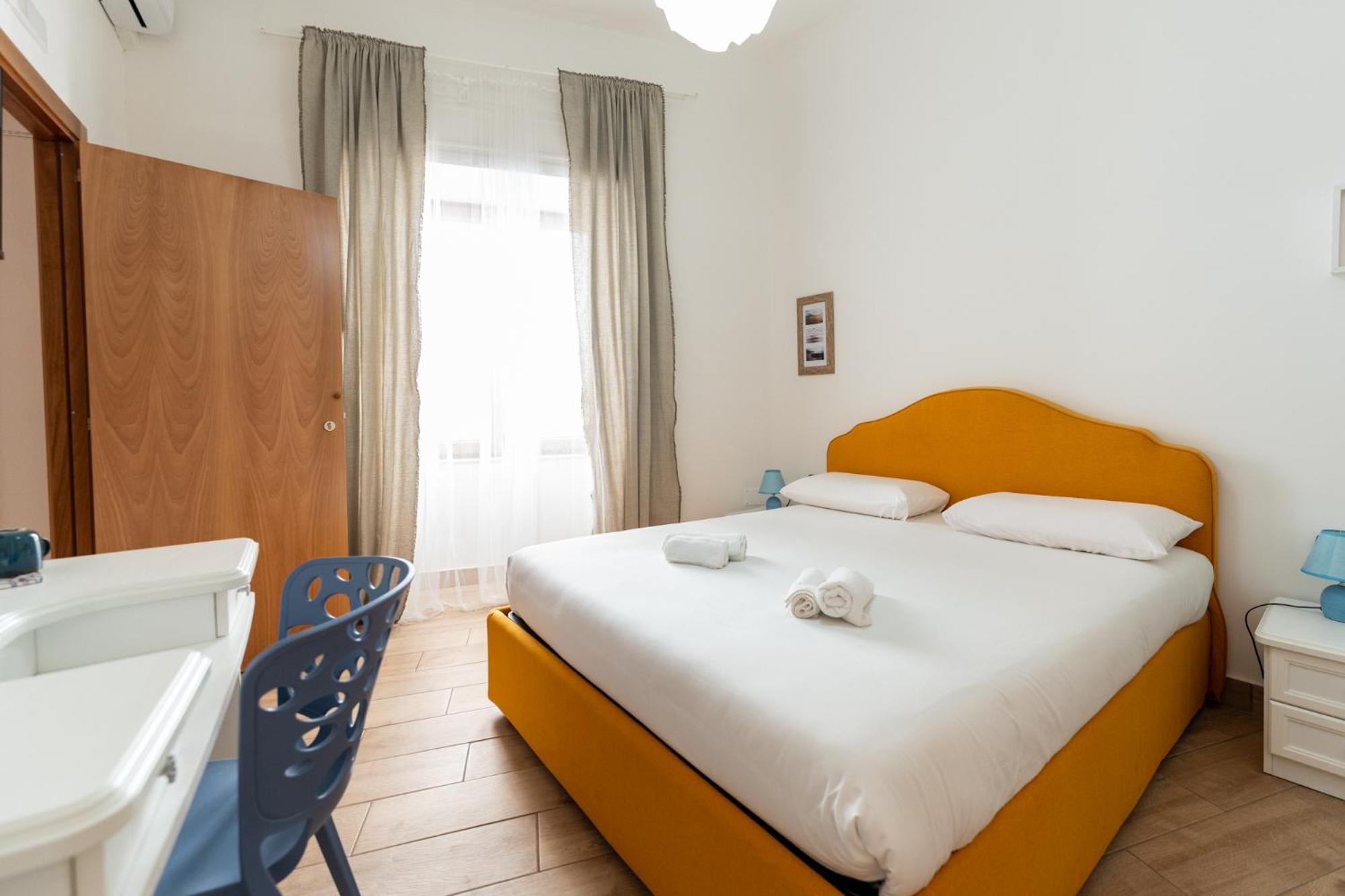 Tombolata Hotel Napoli Bagian luar foto