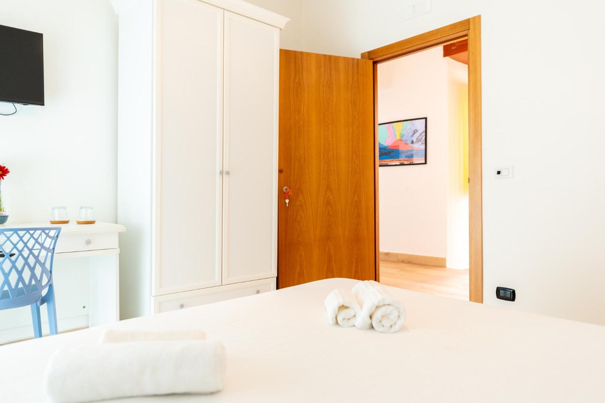 Tombolata Hotel Napoli Bagian luar foto
